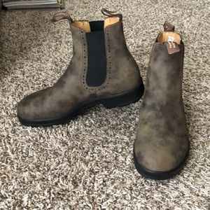 Rustic Brown Blundstone Boots